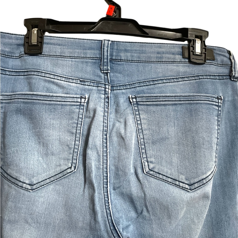Women’s CELEBRITY GOLD JEANS - Picture 4 of 6